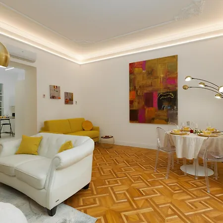 Апартаменти Jonathan Luxury Station