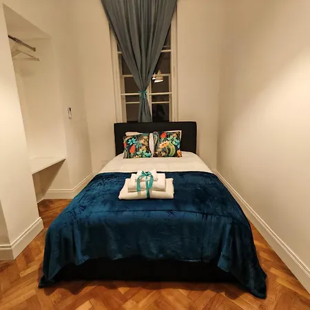 Jonathan Luxury Station Апартаменти Трієст