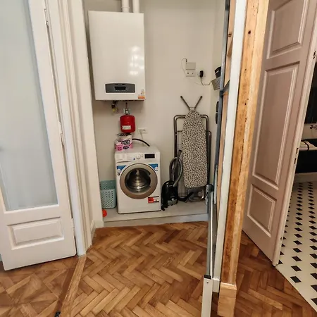 Апартаменти Jonathan Luxury Station Трієст