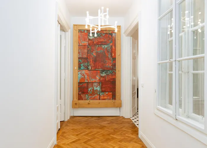 Jonathan Luxury Station Trieste