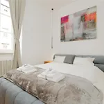 Jonathan Luxury Station * 的里雅斯特