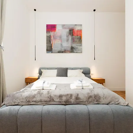 Jonathan Luxury Station Daire