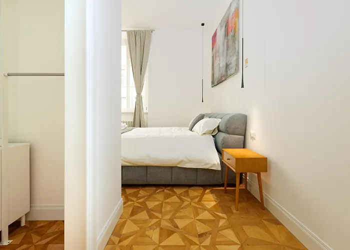 Jonathan Luxury Station Lägenhet Trieste