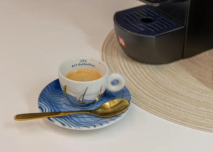 Jonathan Luxury Station *