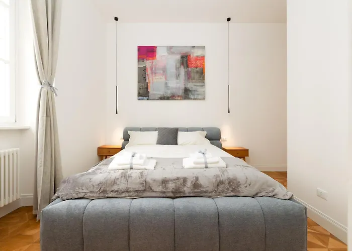 Jonathan Luxury Station Apartman