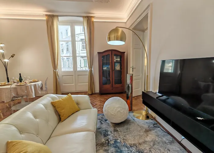 Jonathan Luxury Station Τεργέστη